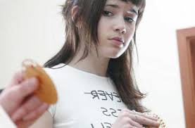 ⬇ infos importantes ⬇virginité or not virginité, telle est la question dans cette vidéo je donne mon avis, que mon avis, rien que mon avis.si vous. Enceinte Et Vierge 1 Americaine Sur 200 En Est Persuadee