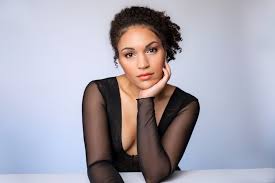 What is the essence of the chanel perfume gabrielle? Gabrielle Byndloss Imdb