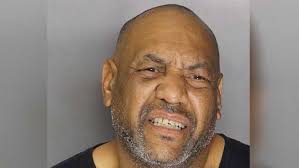 After 2 chases, stabbing suspect surrenders in Sacramento