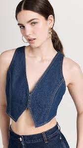 Patti Vest's Instagram, Twitter & Facebook