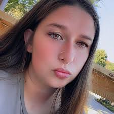 Kelly Anne Hynes in people