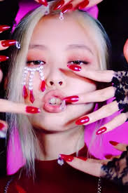 Lisa showed off her various jewelry pieces in an interview on i am somi, displaying her audemars piguet—the singer has also been known to коллекции с how you like that. 7 Boldest Brightest Beauty Looks From Blackpink S How You Like That Music Video Vogue India