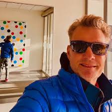 So sorry to hear of your mom's passing. May he soul rest in peace for  eternity.