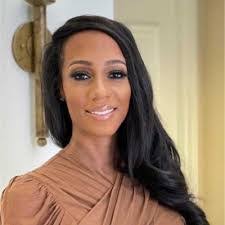 Kia Knox's Instagram, Twitter & Facebook