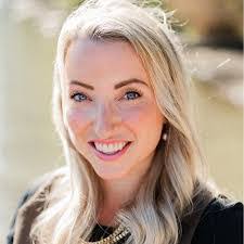 Alexis Macdonald's Instagram, Twitter & Facebook