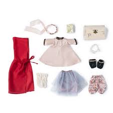 Peaseblossom S Trunk We Aren T Sure How Peaseblossom Unicorn Moved This Trunk Through The Forest Maybe She Carrie Hazel Village Tulle Tutu Dress Doll Clothes