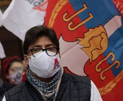 Mediante un comunicado de prensa, el partido comunista de chile (pc) condenó enérgicamente el intento de agresión en contra del alcalde daniel jadue, ocurrido este martes 7 de julio, mientras. El Desplome Del Castillo De Naipes Que Le Tomo 10 Anos Imponer A Jadue En El Partido Comunista El Libero