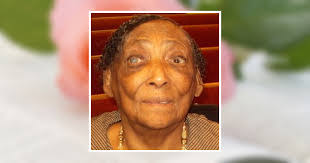 Glen Mott's Instagram, Twitter & Facebook