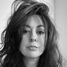 Connie Bravo (@conniebravo09) è LIVE