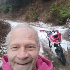 Compliment to a motorcyclist