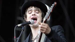 He is currently the singer/songwriter in the band babyshambles, although broke through with the libertines. Uefmr0wkyy2z5m