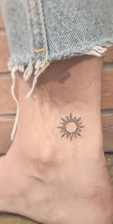 30 Chaud Et Lumineux Sun Tattoo Ideas 2019 Page 26 Sur 32 Hairstylesofwomens Com In 2020 Sun Tattoo Sun Tattoo Small Knitting Tattoo