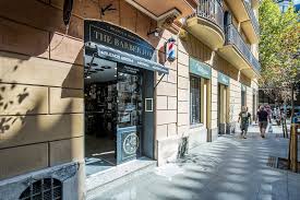 Élite peluqueros son los especialistas que ofrecen dejar barba arreglada en arrecife. The Barber Job Barberia En Vila De Gracia Barcelona Treatwell