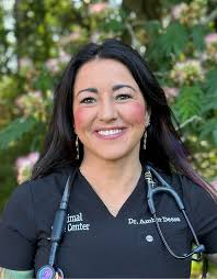 Amber Deese's Instagram, Twitter & Facebook