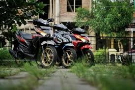 Akan tetapi, sebenarnya, jika anda berpikir lebih luas, penggunaan warna logam ini bisa memberikan. Cat Velg Motor Warna Emas Memang Jadi Lebih Keren Ardiantoyugo