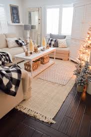 Take your favorite elements from these ideas to add some personality to yours. Cozy Cottage Winter Living Room Decorating Ideas Fox Hollow Cottage
