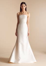 Strapless Simple Fit And Flare Wedding Dress With Chapel Train Allison Webb Style Buchanan Silk Wedding Gown Wedding Gown Inspiration Wedding Dresses