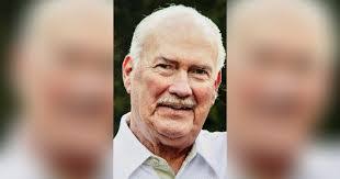 Warren Windham's Instagram, Twitter & Facebook