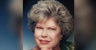 Linda Thorstenson's Instagram, Twitter & Facebook