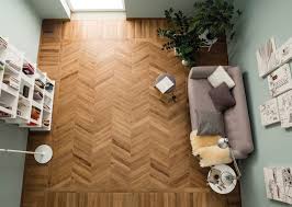 Sono da valutare sicuramente posate a pavimento, ma anche a. Gres Porcellanato Effetto Legno A Spina Di Pesce Webtiles