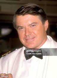 2,016 Robert Urich Photos & High Res Pictures