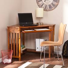Some corner desks have large desktops which create more space for users and enable items to be reached easily. 10 Best Corner Desks For Turning Any Space Into A Workspace Triangular Desks