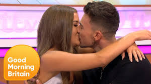 In snaps on instagram georgia poses with her sister brodie who is a darker shade of blonde, the same. Love Island S Sam And Georgia Make Their Relationship Official Good Morning Britain Youtube