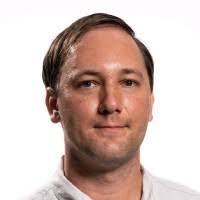 Erik Popp's Instagram, Twitter & Facebook