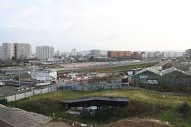 En magasin, vous pourrez profiter de l'expertise de nos vendeurs ou. Paris La Defense Veut Gommer Les Cicatrices Routieres Et Ferroviaires De Nanterre Defense 92 Fr