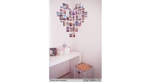 Ainsi, lorsqu'on veut décorer le coin ado d'une façon originale et personnelle, habiller un mur complet de photos est l. 15 Facons Originales D Accrocher Ses Polaroids Sur Le Mur