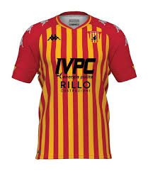 Benevento pericoloso, sappiamo che partita faremo. Benevento 2020 21 Home Kit