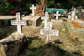 Indian Christian Cemetery, New Delhi, full to overflowing