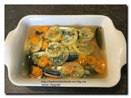 2 maquereaux par personne 2 oignons 1 citron 300 ml de vin blanc sec un peu d'huile sel, poivre préchauffez le four à 200° préparation : Filet De Maquereaux Au Vin Blanc Les Plaisirs De La Bouche