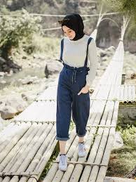 Cara memasukan baju ini akan membuat anda percaya diri. Cara Memasang Tali Baju Kodok Dengan