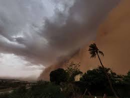 La capitale de la chine est depuis samedi recouverte d'une fine. Breve En Video La Capitale Du Niger Balayee Par Un Impressionnant Mur De Sable