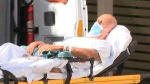 Kiko Matamoros enseña a una revista su nueva cara... ingresado todavía en  el hospital