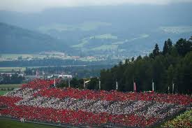 Frankreich gp 2021 f1 renndebriefing. Zuschauer An Der Rennstrecke F1 Plant Weiter Mit Fans Sky Sport Austria