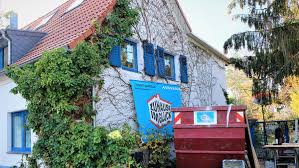 Wenn der traum von den eigenen vier wänden zu scheitern droht, ist es zur stelle: Zuhause Im Gluck Neumarkter Firma Heute Im Tv Neumarkt Nordbayern