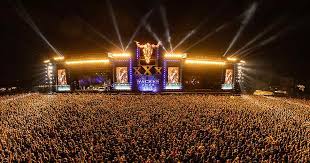 Wacken has always been about you. Kein Wacken Ohne Ac Dc Mehr Zur Technischen Meisterleistung