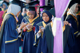 Menyediakan alat bantuan mengajar yang mencukupi pada setiap masa. Uitm Tangguh Penganugerahan Diploma Ijazah Secara Janji Temu Kuat Kuasa Serta Merta