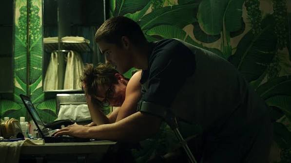 The Signal (2014) directed by William Eubank • Reviews, film + cast •  Letterboxd