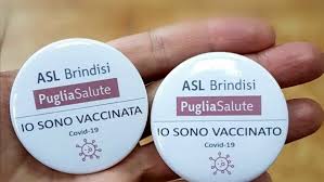 Cosa è emerso da uno studio italiano una nuova ricerca evidenzia le differenze tra chi contrae il coronavirus dopo aver fatto il vaccino anti covid e chi invece. Campagna Vaccinazioni Spille Per Personale Sanitario