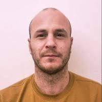 100+ perfiles de «Ensor»