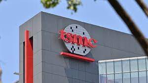 Adindan da anlasilacagi uzere tsmc dünyanın ilk 20nm fabrikasyon süreci ile yongada sistem üretecek fabrikasını inşa etmeye başladı. Tsmc ØªØ­Ø°Ø± Ù…Ù† Ù†Ù‚Øµ ÙÙŠ Ø¥Ù†ØªØ§Ø¬ Ø§Ù„Ù…Ø¹Ø§Ù„Ø¬Ø§Øª ÙˆØ§Ù„Ø±Ù‚Ø§Ø¦Ù‚ Ø­ØªÙ‰ Ø¹Ø§Ù… 2022