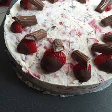 Yogurette Torte Von Angelkrissi Chefkoch Kuchen Und Torten Rezepte Yogurette Torte Torten Rezepte