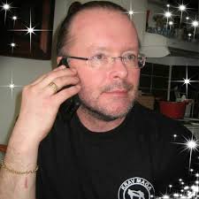 What is the source of the oil leak in my Mercedes S550?