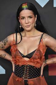 Official halsey youtube channel.new album 'manic' out now! Halsey Habe Angst Dass Mir Alles Wieder Genommen Wird