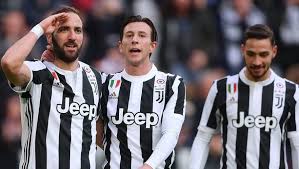 Alex sandro 9 (j), khedira 24, 27 (j), pjanic 38 (j), higuain 63, 74, 83 (j) juventus were scintillating as they put seven past sassuolo to keep pace with napoli at the top of the table. Pagellone Juventus Sassuolo 7 0 Ecco I Voti Della Squadra Allenata Da Max Allegri 90min
