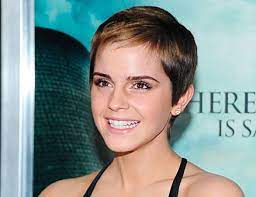 The Most Glamorous Celebrities Of 2011 Emma Watson Short Hair Emma Watson Hair Short Hair Styles