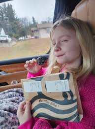 My daughter came over for lunch today. Looky look what she brought me.